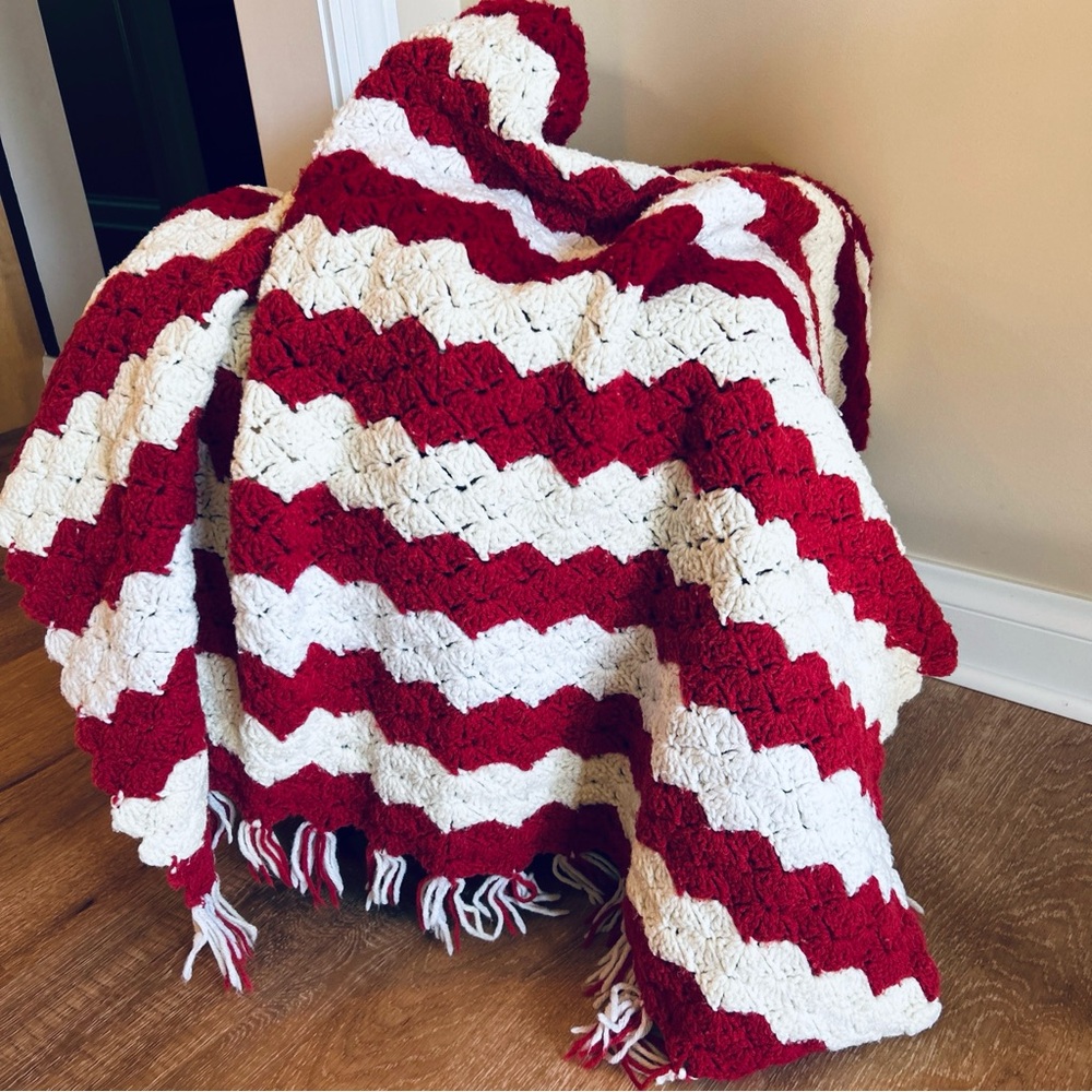 Vintage Afghan Barn Red & White w/ fringe